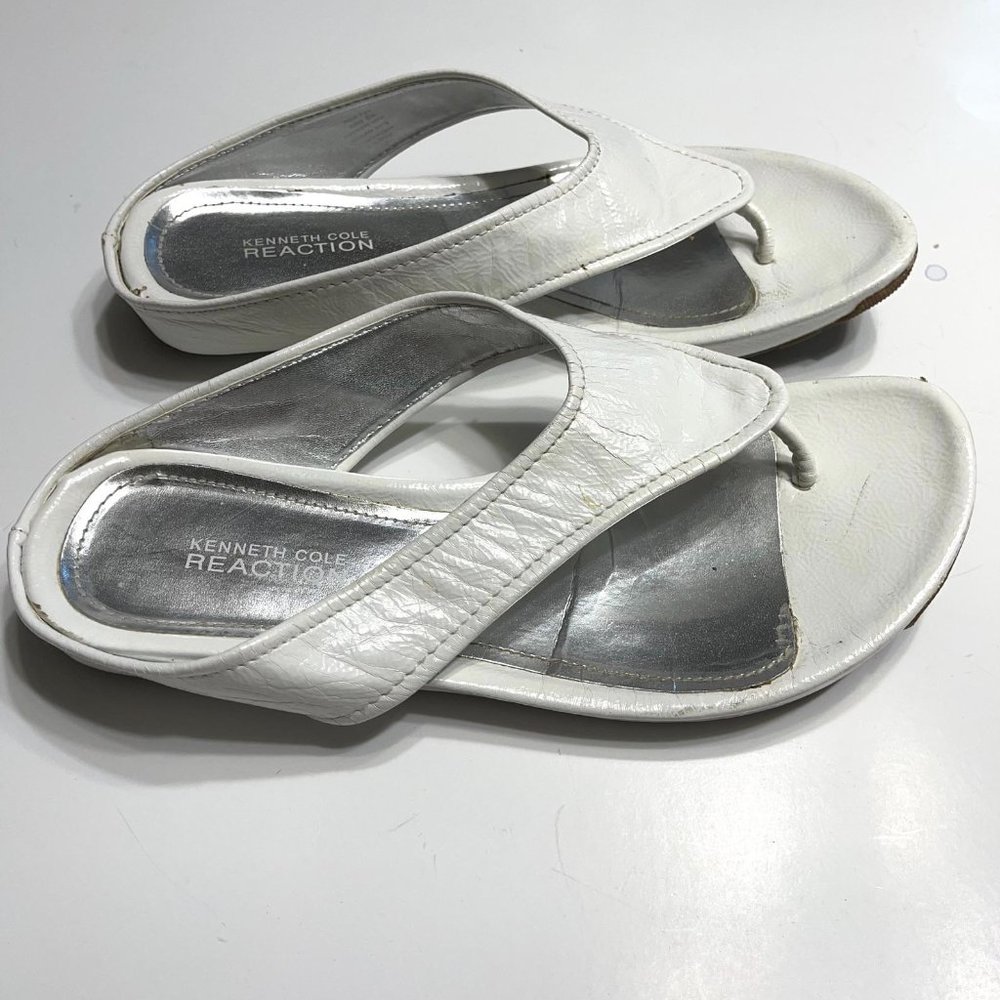 Kenne cole.Women sandal white size 7.5